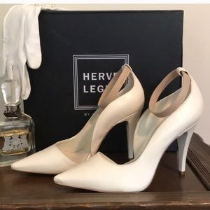 Gorgeous Herve Leger by Max Azaria Pumps